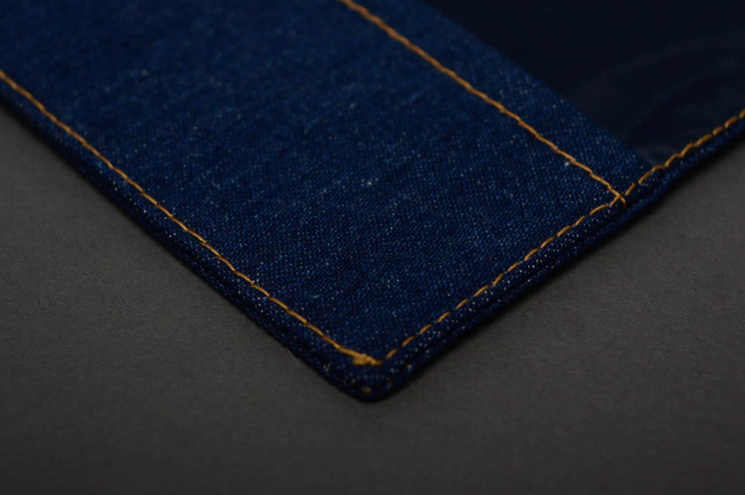 Обложка для блокнота ручной работы из джинса фото 5