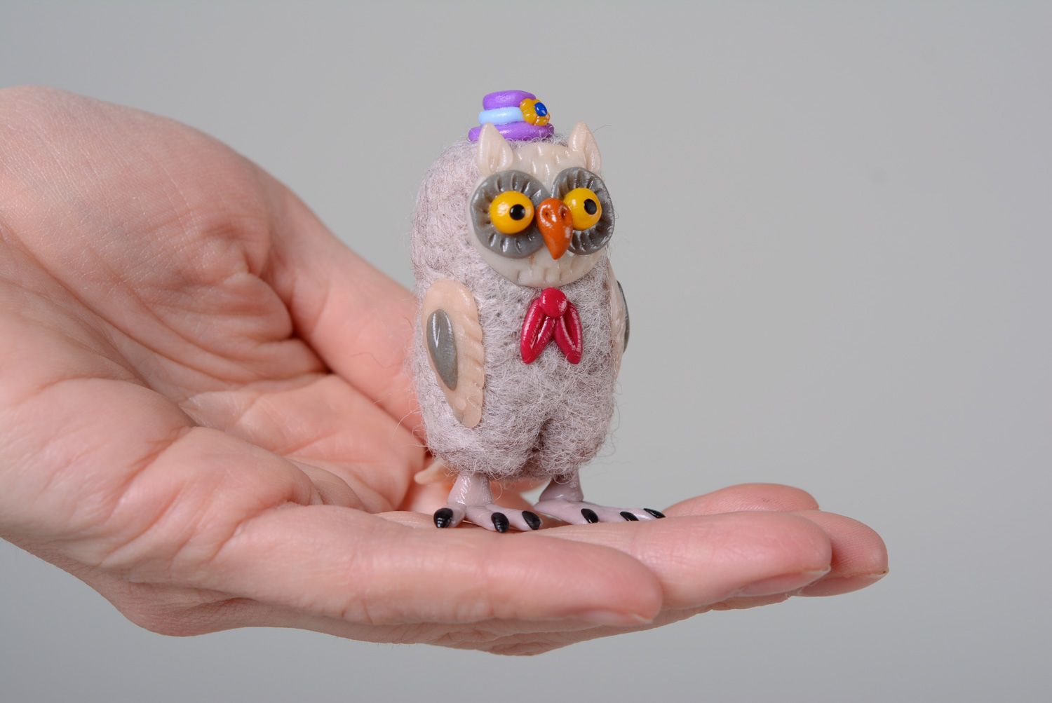 Handmade miniatur Kuscheltier Eule in Trockenfilzen Technik für Kinder foto 5