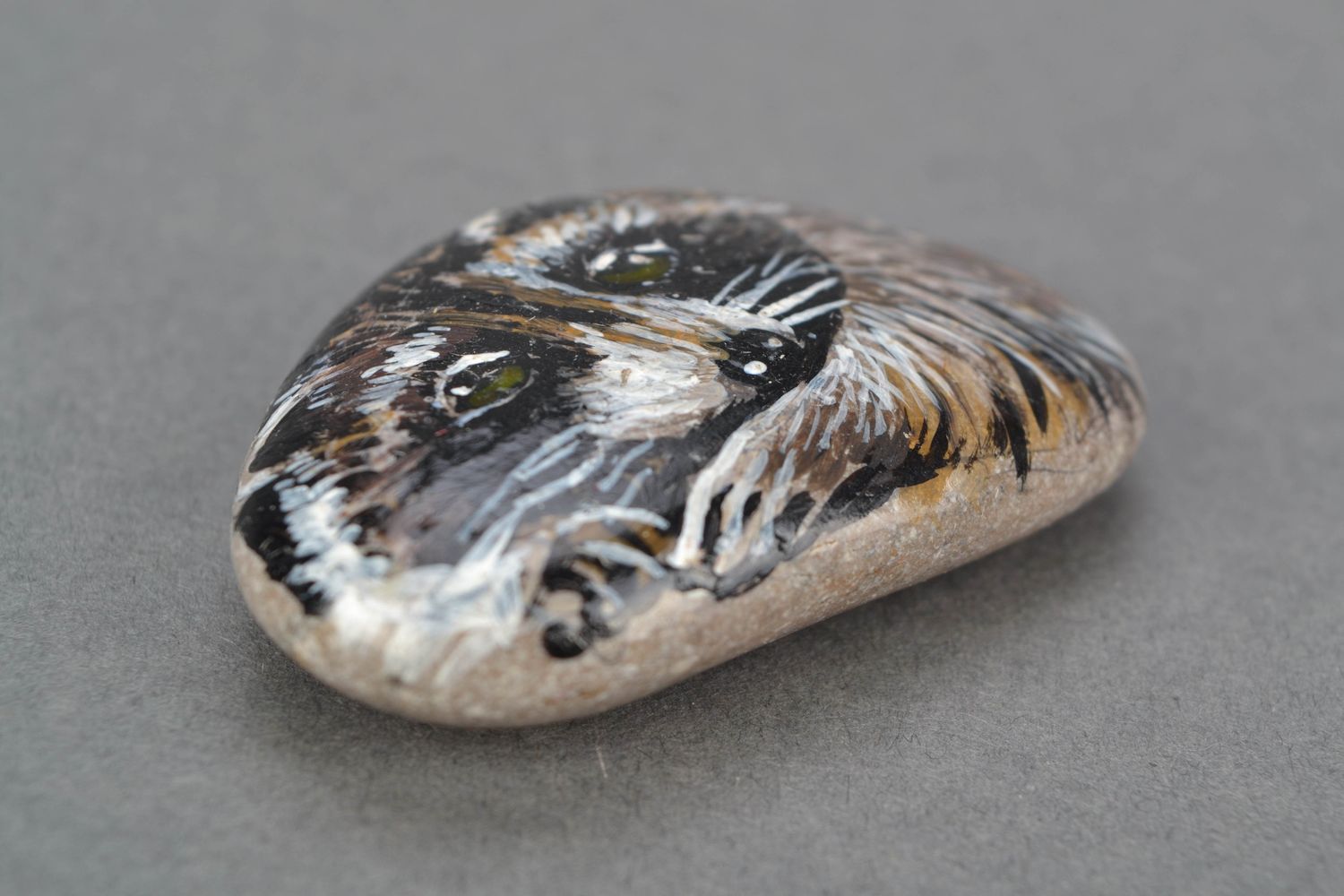 Small painted sea stone for decor Raccoon photo 2