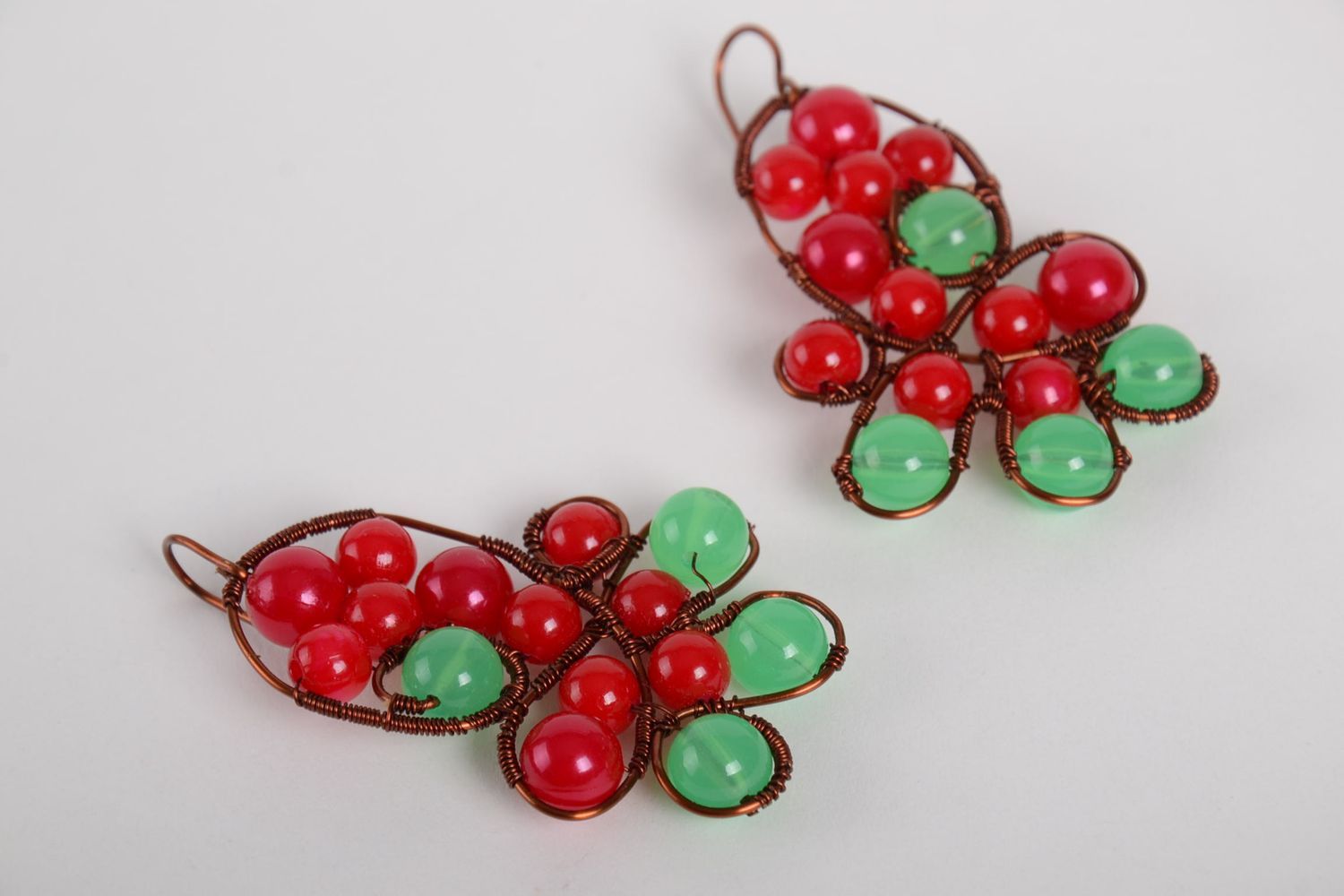 Boucles d'oreilles fait main Bijou fantaisie rouge-vert design Cadeau femme photo 5