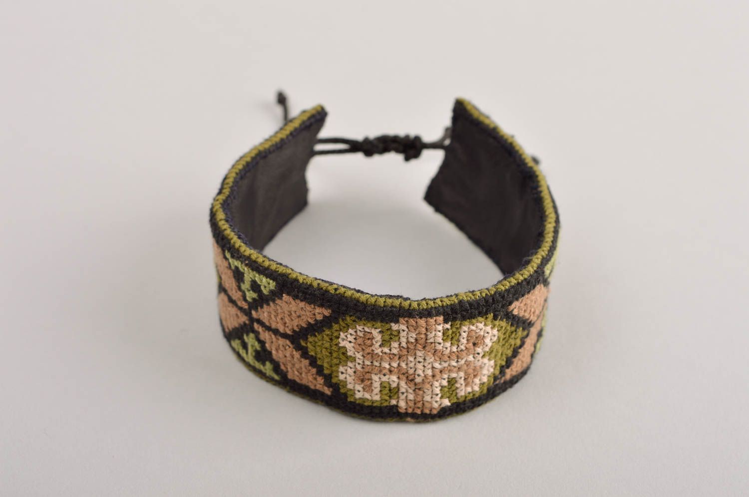 Beautiful handmade textile bracelet modern embroidery accessories for girls photo 2