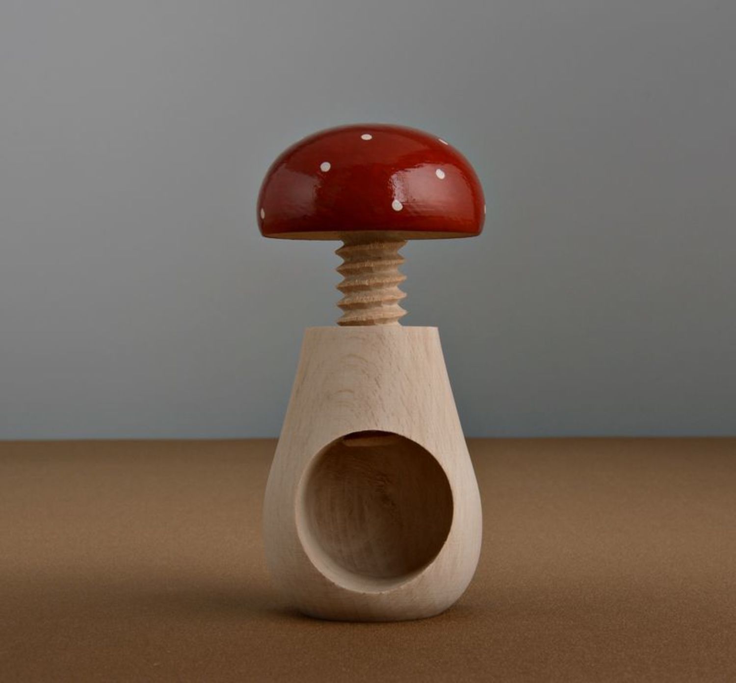Mushroom-shaped nutcracker photo 4