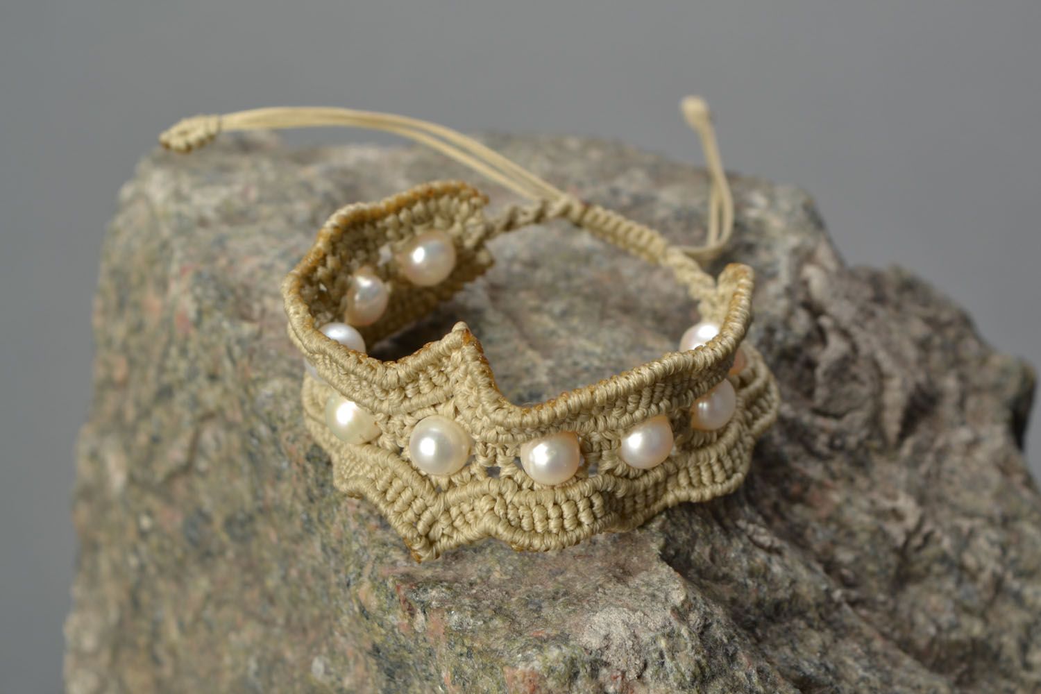 Woven pearl bracelet photo 1