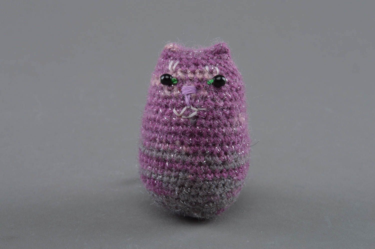 Handmade miniature violet crochet toy cat for children photo 1