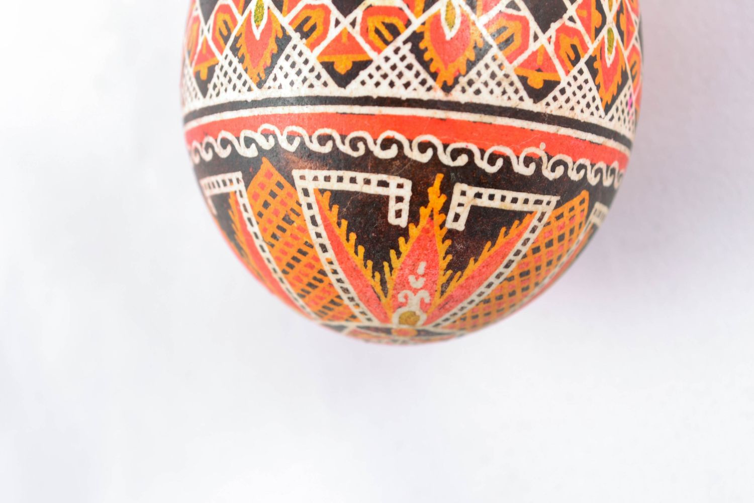 Huevo de Pascua con ornamento hermoso foto 4