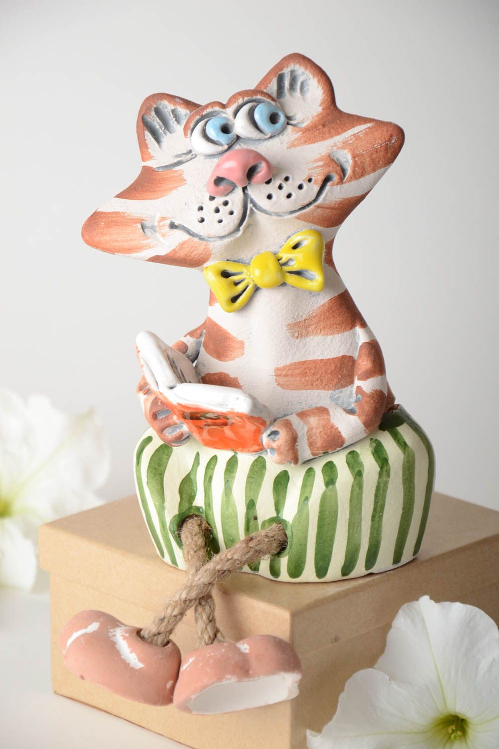 Tirelire céramique chat Tirelire fait main peinte de glaçure émail Déco maison photo 1