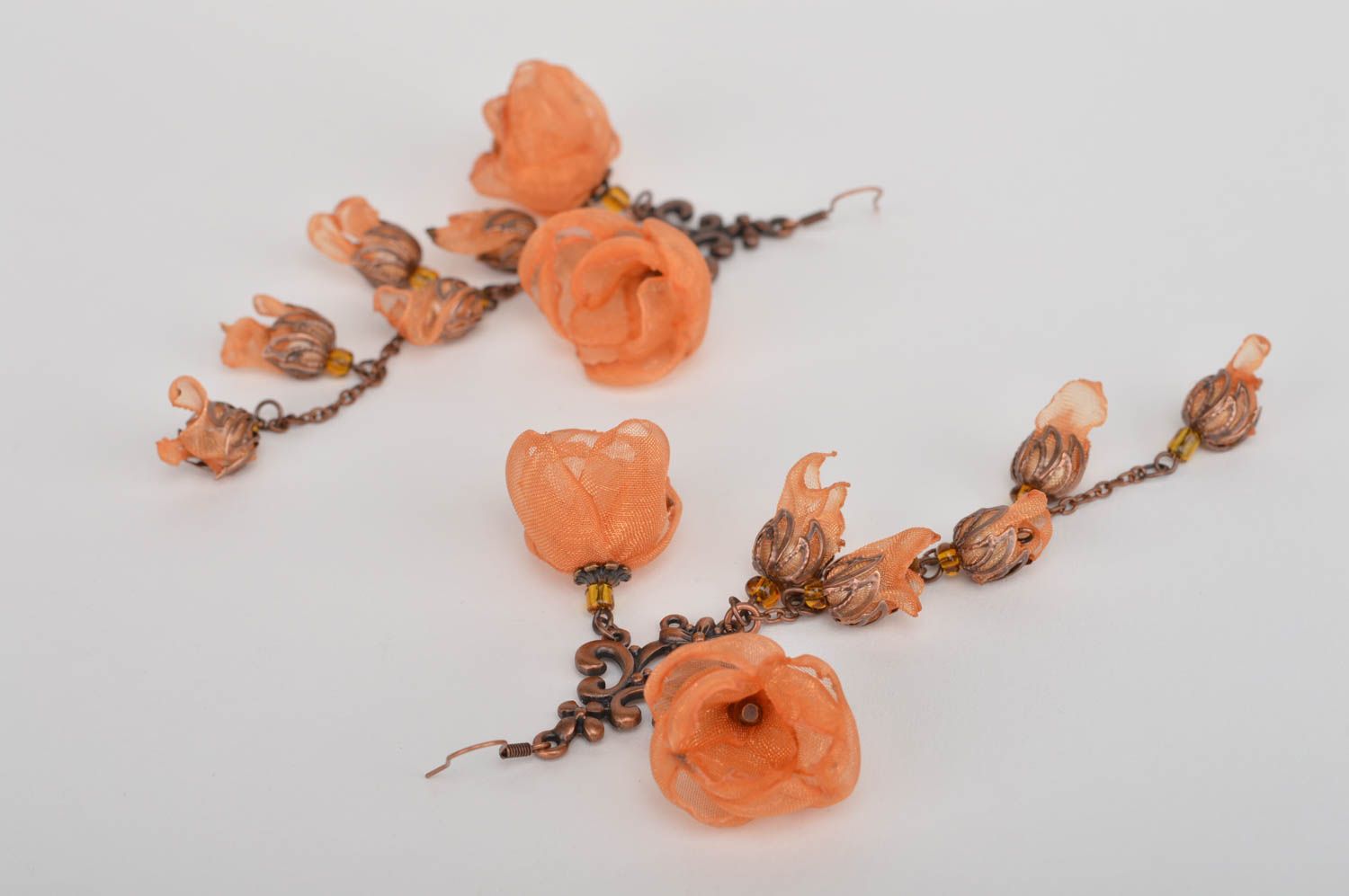 Boucles d'oreilles pendantes Bijoux fait main Cadeau pour femme fleurs en tissu photo 4