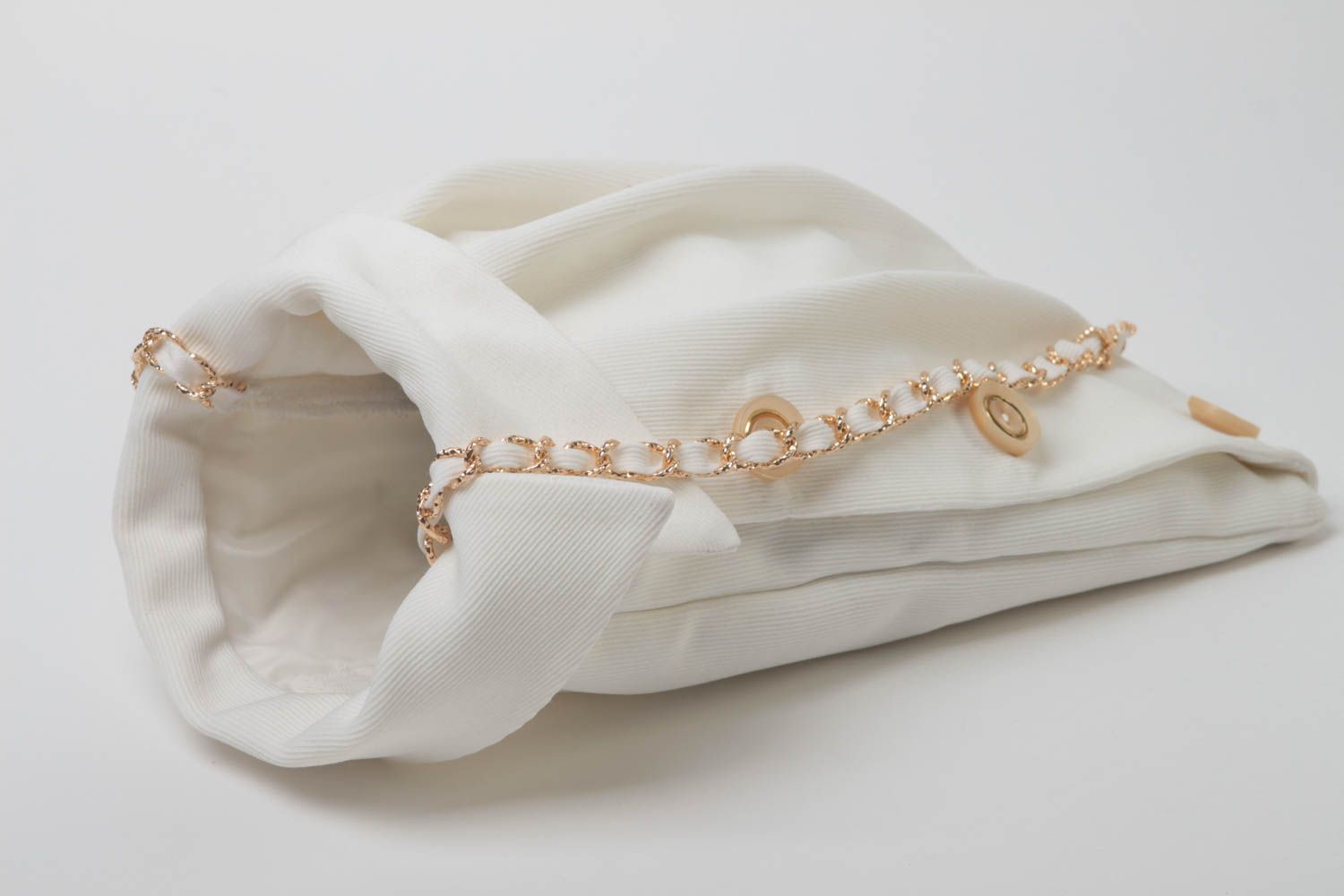Sac bandoulière fait main Sac à main tissu blanc avec chaîne Accessoire femme photo 4