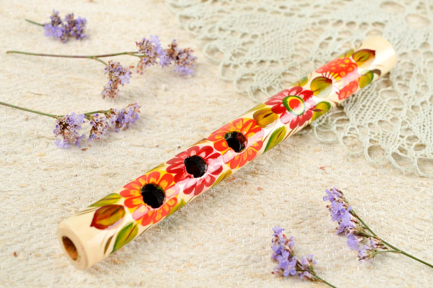 Sopilka Instrument à vent fait main en bois motif floral design Cadeau insolite photo 1