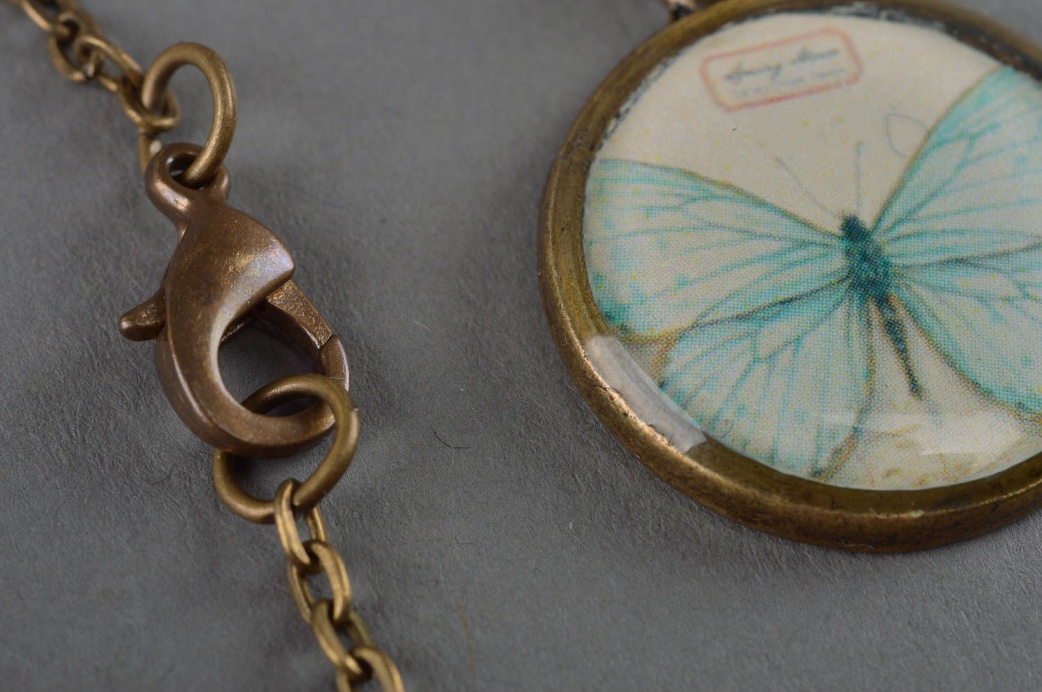 Designer Schmetterling Anhänger mit Epoxidharz Decoupage bemalt Vintage handmade foto 3