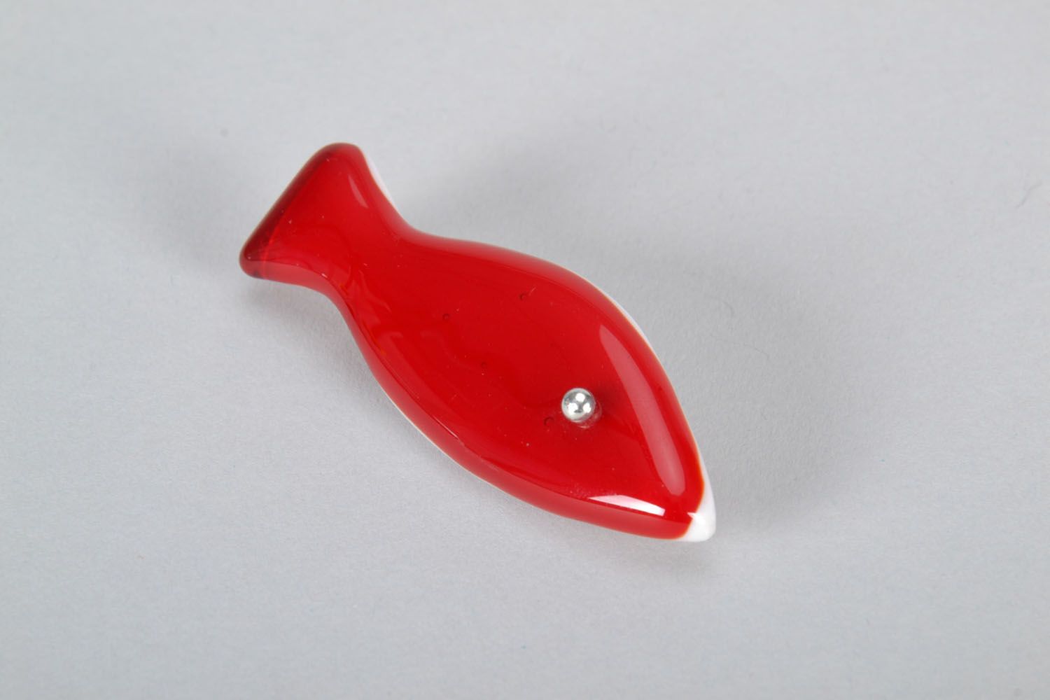 Beautiful brooch in the shape of fish photo 3