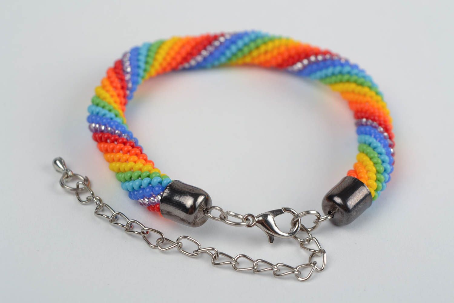 Bracelet en perles de rocaille multicolore au crochet fait main Arc-en-ciel photo 5