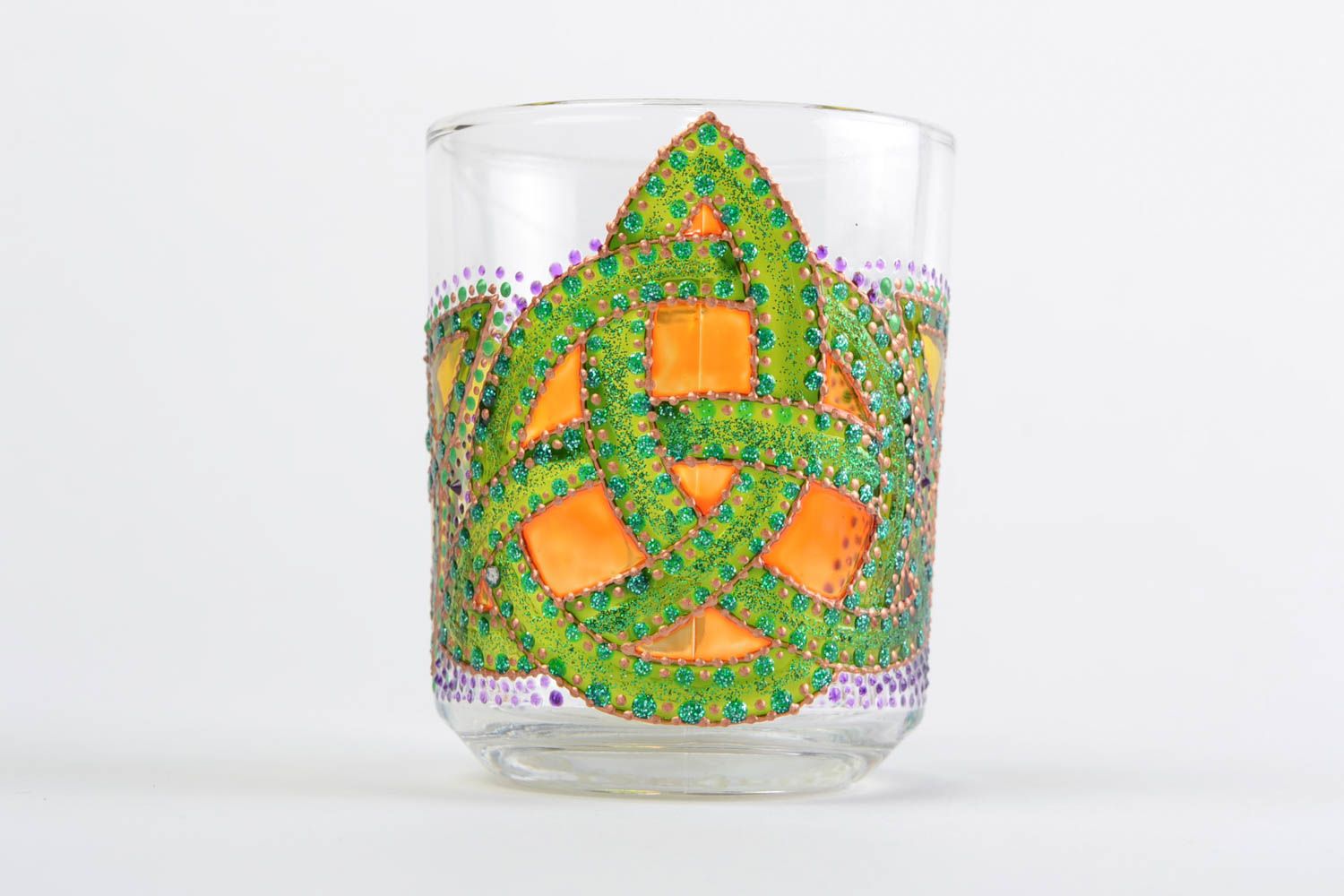 Künstlerische bemalte Teetasse aus Glas handmade Geschirr mit Symbol Triskele foto 3