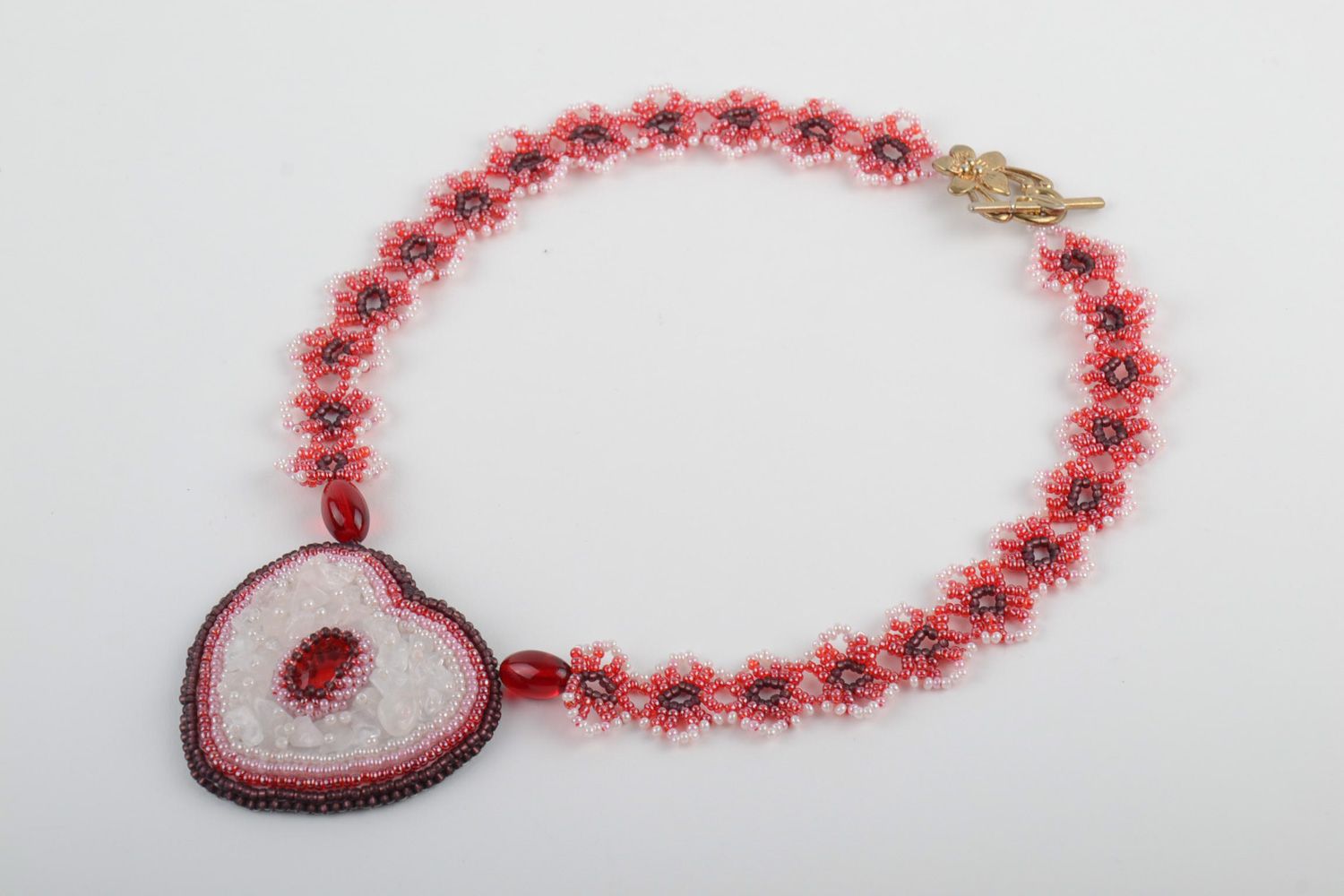 Pendentif en perles de rocaille sous forme de cœur fait main accessoire femme photo 2