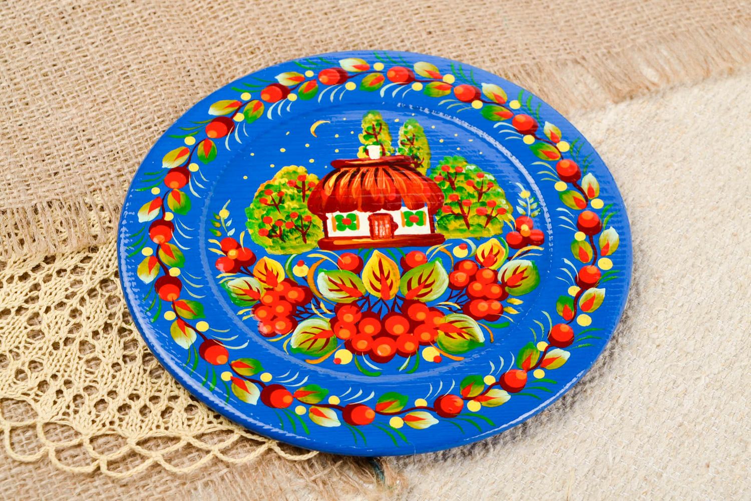 Расписная посуда ручной работы деревянная тарелка синяя расписная тарелка фото 1