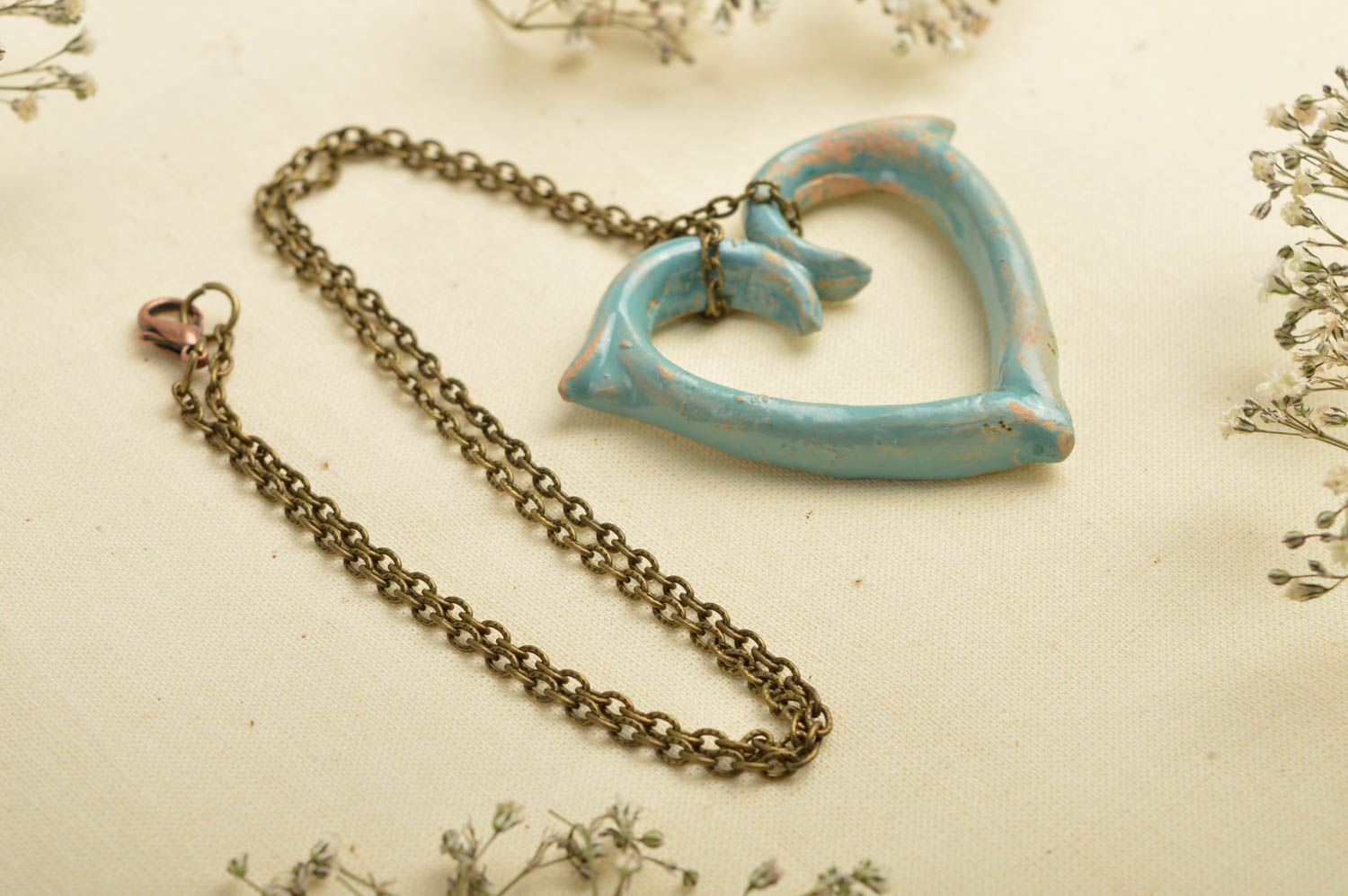 Pendentif coeur Bijou fait main en céramique chaîne en métal Accessoire femme photo 1