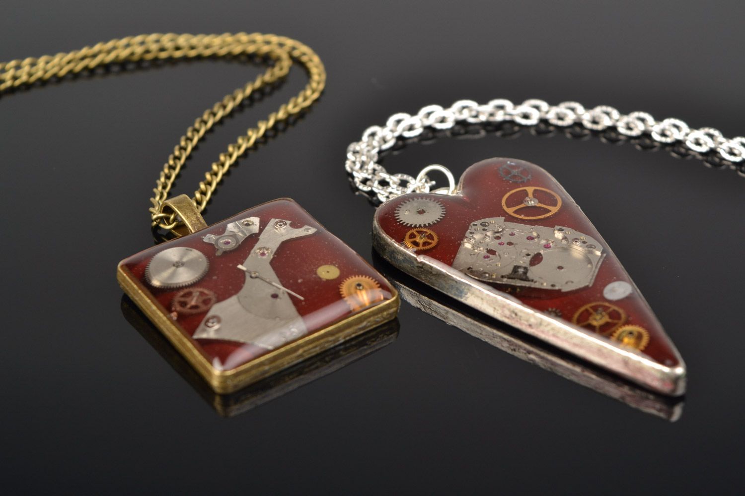 Heart-shaped and square pendants with epoxy resin in steampunk style 2 items photo 1