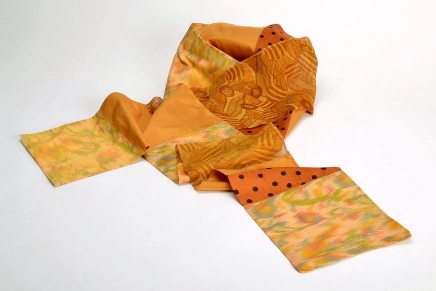 Orange Schal aus Seide foto 2