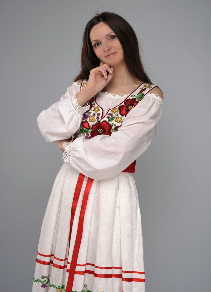 Linen clothing ensemble in ethnic style photo 4