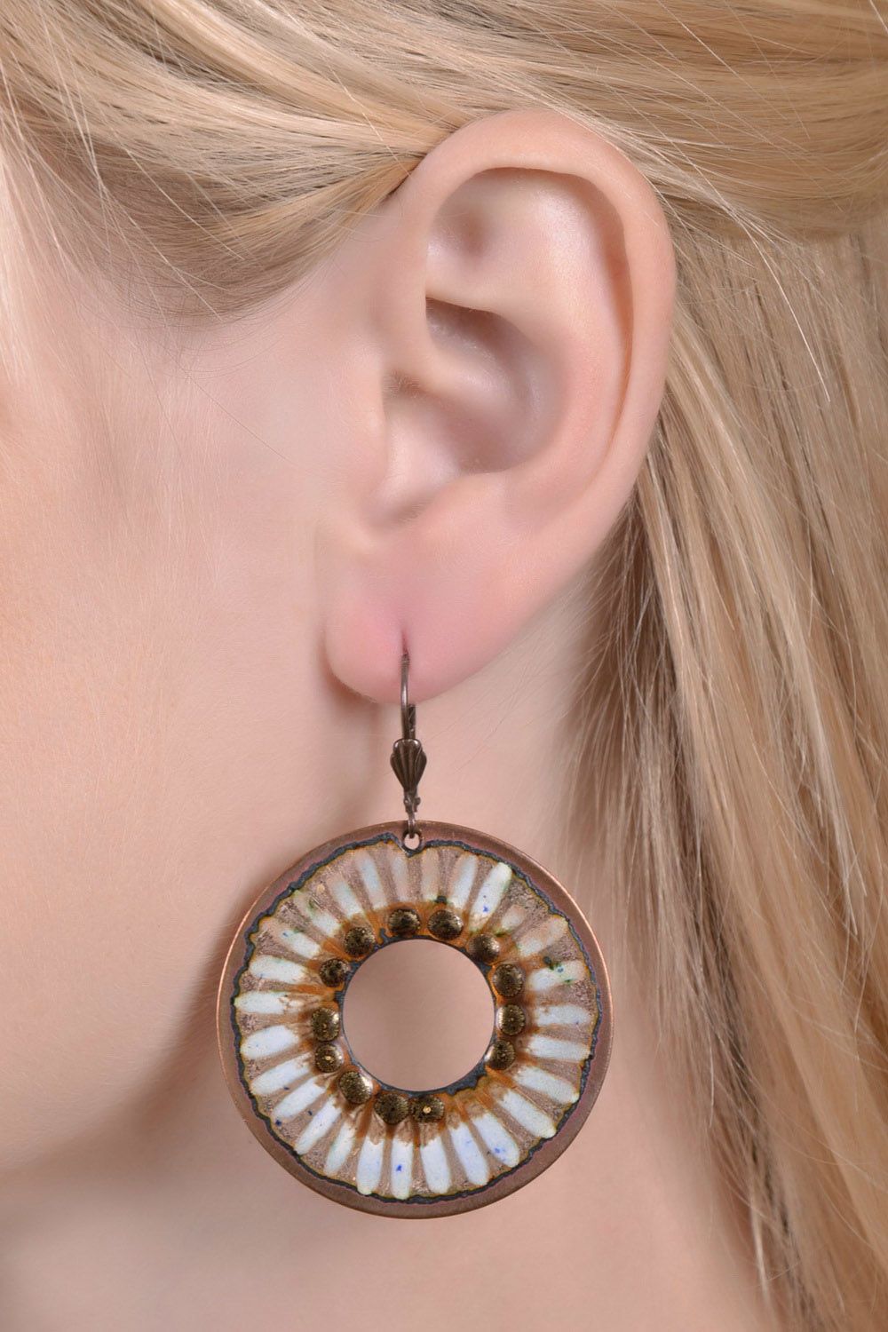 Schöne Ohrringe aus Kupfer foto 4