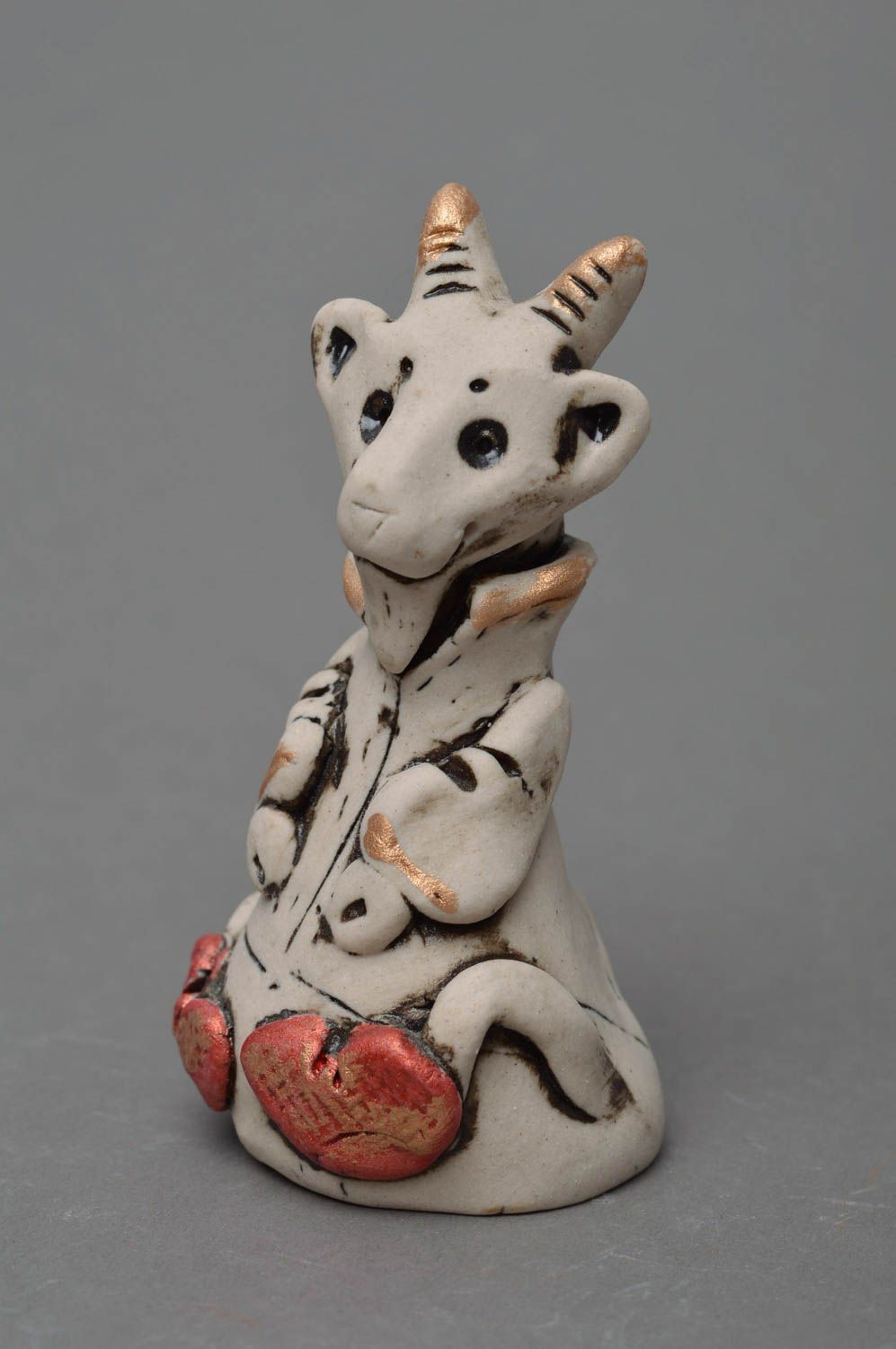 Figura decorativa de porcelana hecha a mano original chivo con manoplas foto 3