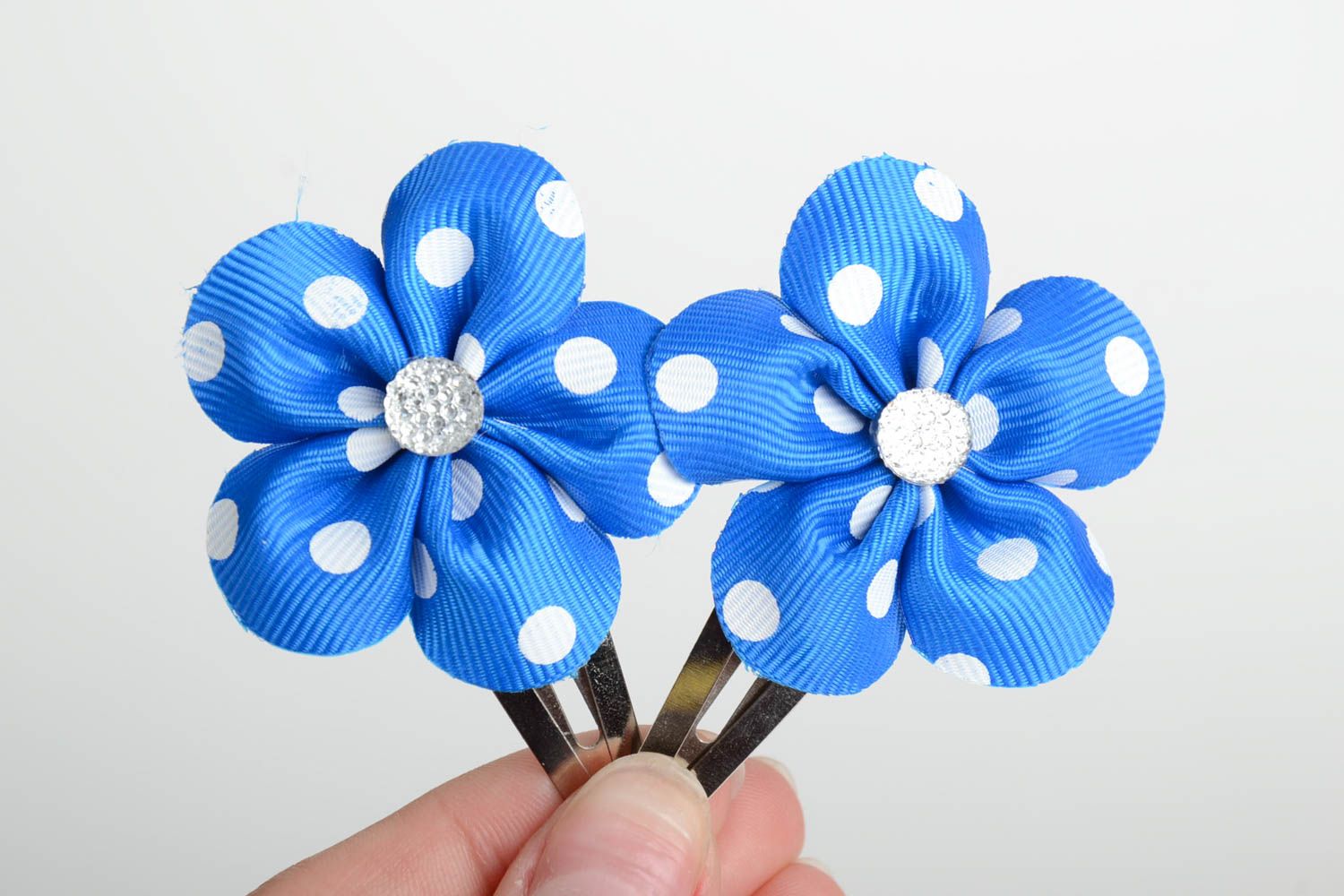 Set of 2 handmade decorative hair clips with blue polka dot ribbon flowers  photo 5