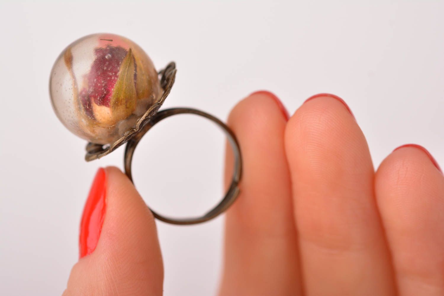 Кольцо ручной работы кольцо из эпоксидной смолы женское кольцо прозрачная сфера фото 3