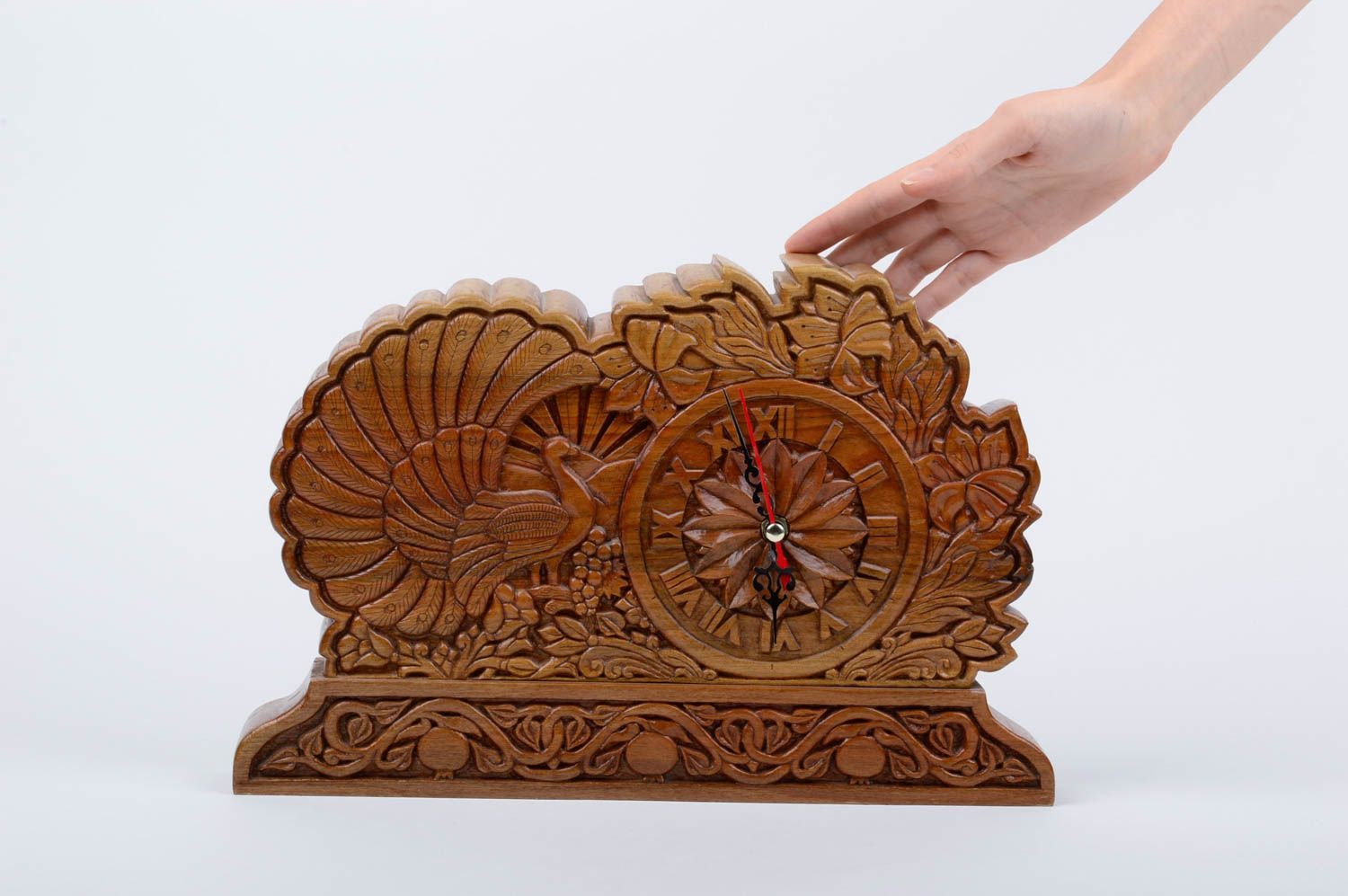 Horloge bois fait main Horloge déco originale Accessoire maison Paon design photo 5
