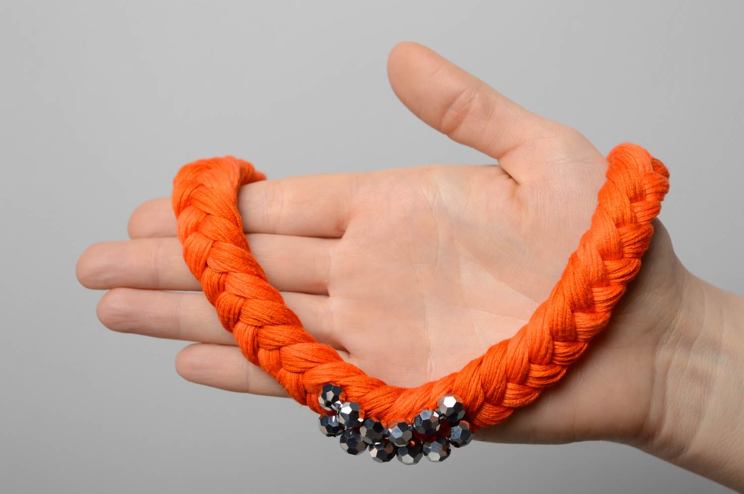Collar artesanal de hilos mouline Orange foto 3
