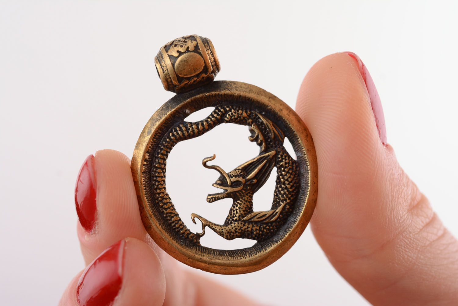 Pendentif en bronze fait main original accessoire design en forme de dragon photo 4