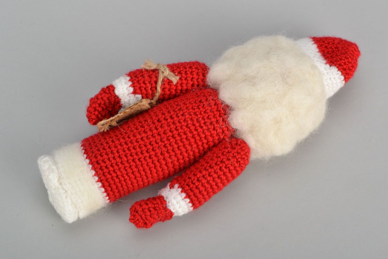 Poupée Père Noël tricotée à la main photo 5