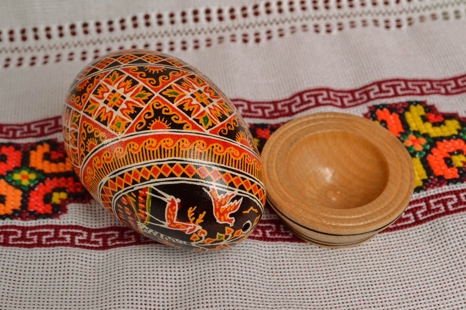 Oeuf de Pâques peint avec support en bois naturel fait main décoration ethnique photo 5