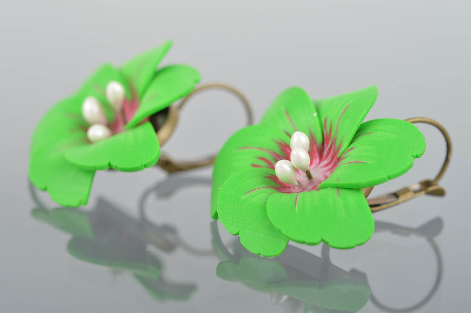 Exclusive green flower earrings made of polymer clay for summer look photo 2
