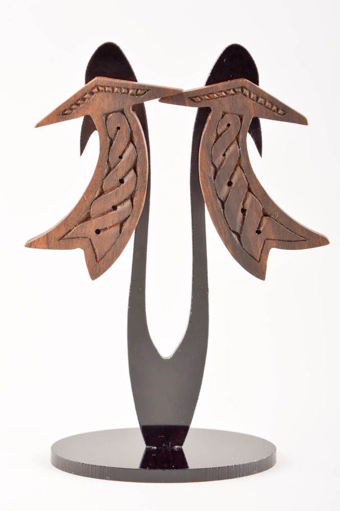 Серьги ручной работы серьги из дерева эко украшение серьги-гвоздики стрелы фото 2