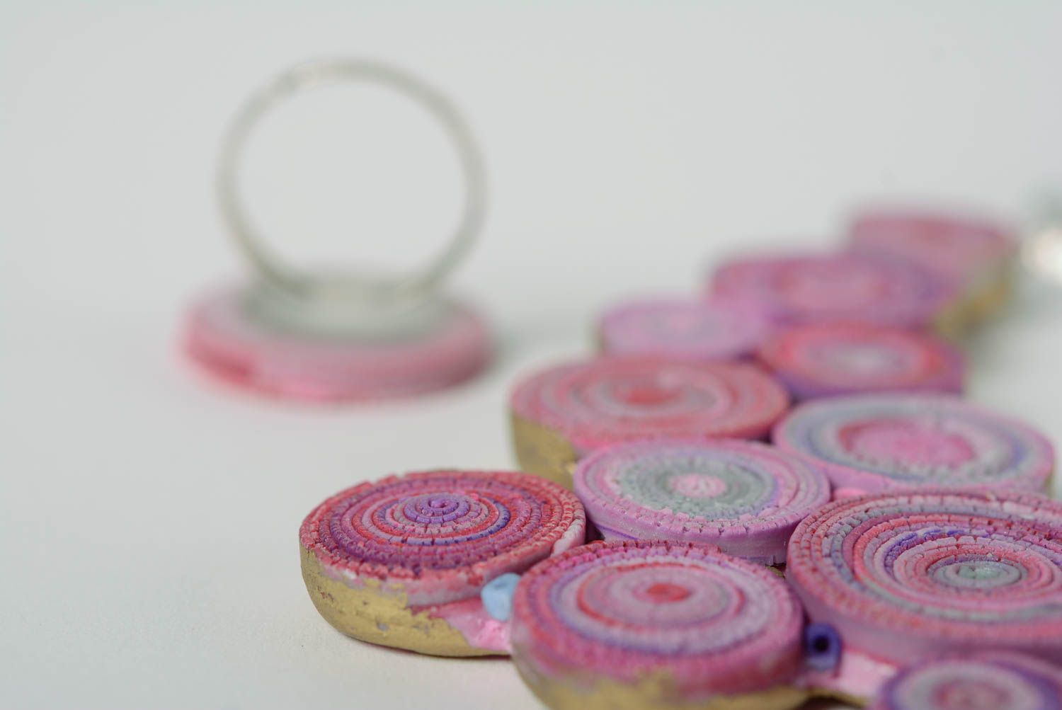 Handmade Schmuckset aus Polymer Ton 2 Stück Ring und Collier in Rosa  foto 5