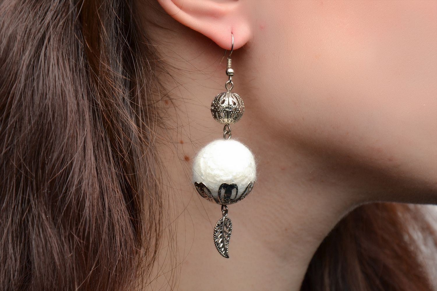 White felted wool earrings photo 2