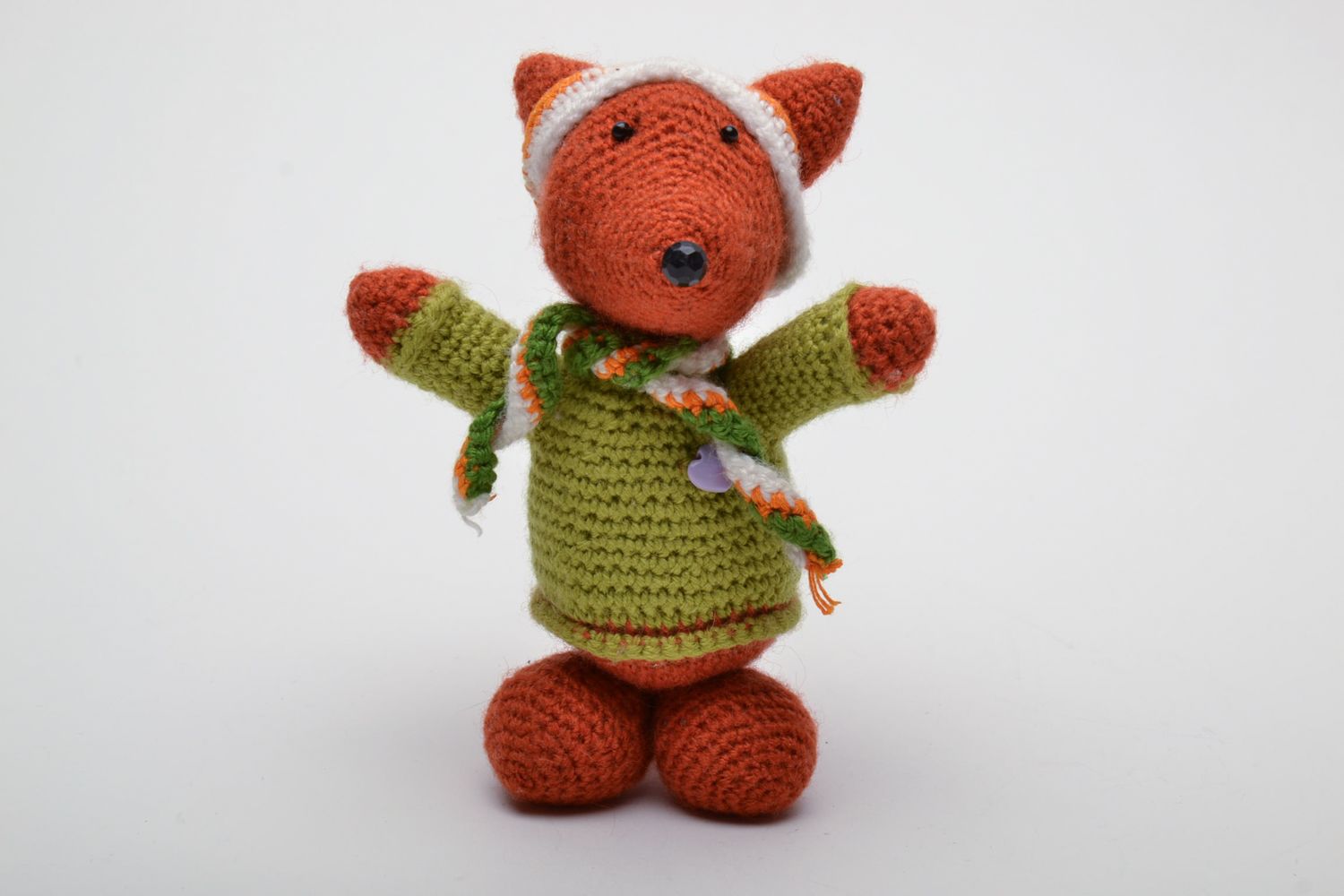 Doudou tricoté au crochet renard en pull vert fait main de matériaux naturels photo 4