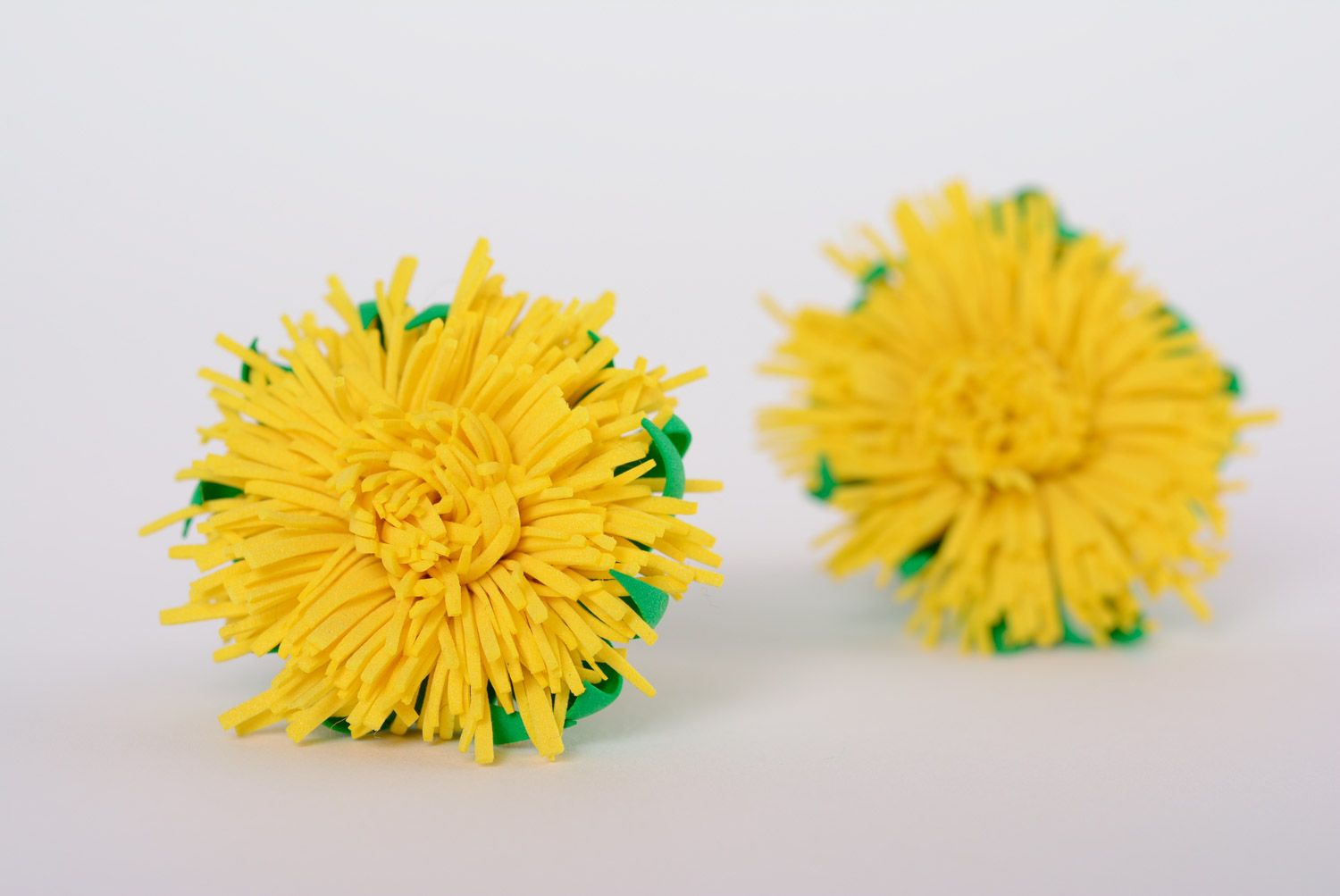 Handmade foamiran flower hair ties in the shape of yellow dandelions for children photo 1