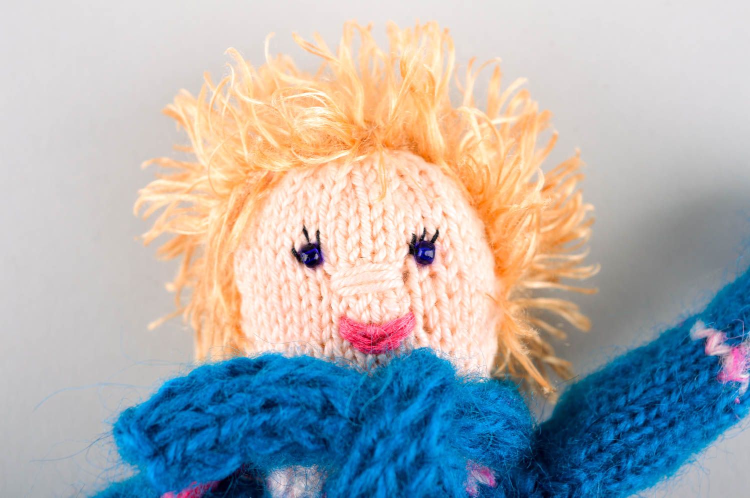 Poupée tricotée Jouet fait main design original déco Cadeau pour enfant photo 4