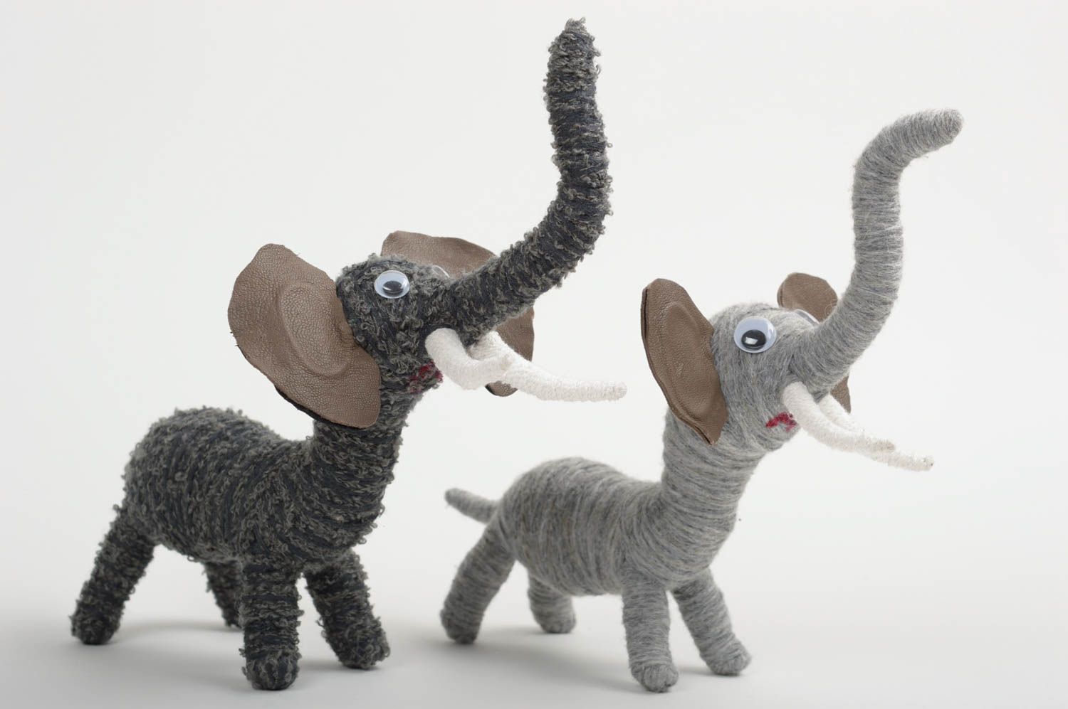 Peluches faites main Jouets originaux éléphants 2 pièces Cadeau pour enfant photo 1