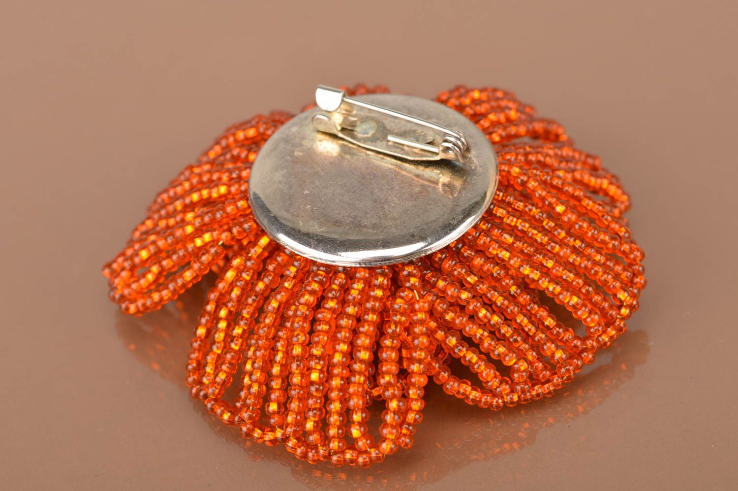 Broche en perles de rocailles fleur orange originale faite main pour femme photo 3