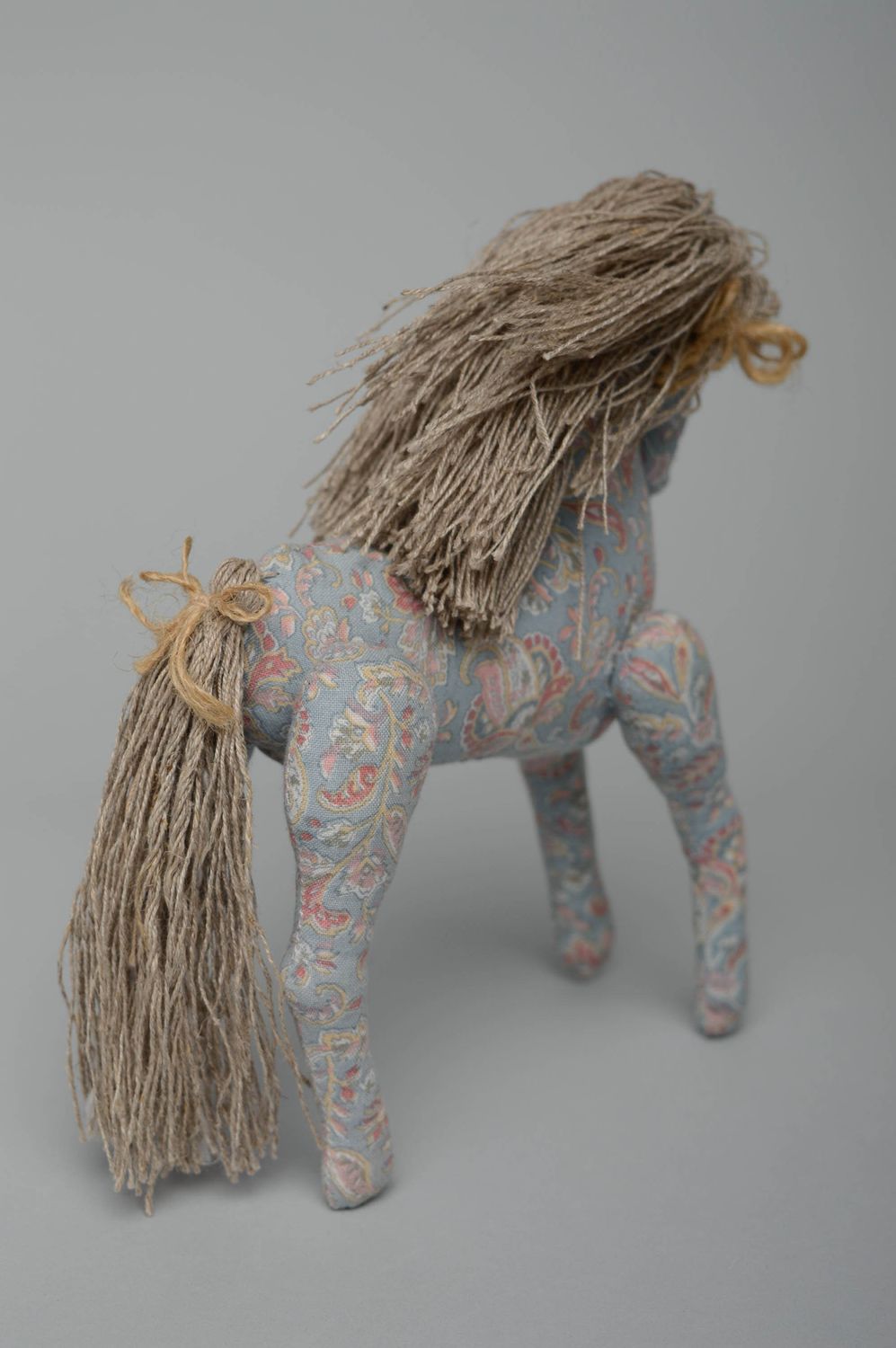 Текстильная игрушка лошадка с пышной гривой фото 4