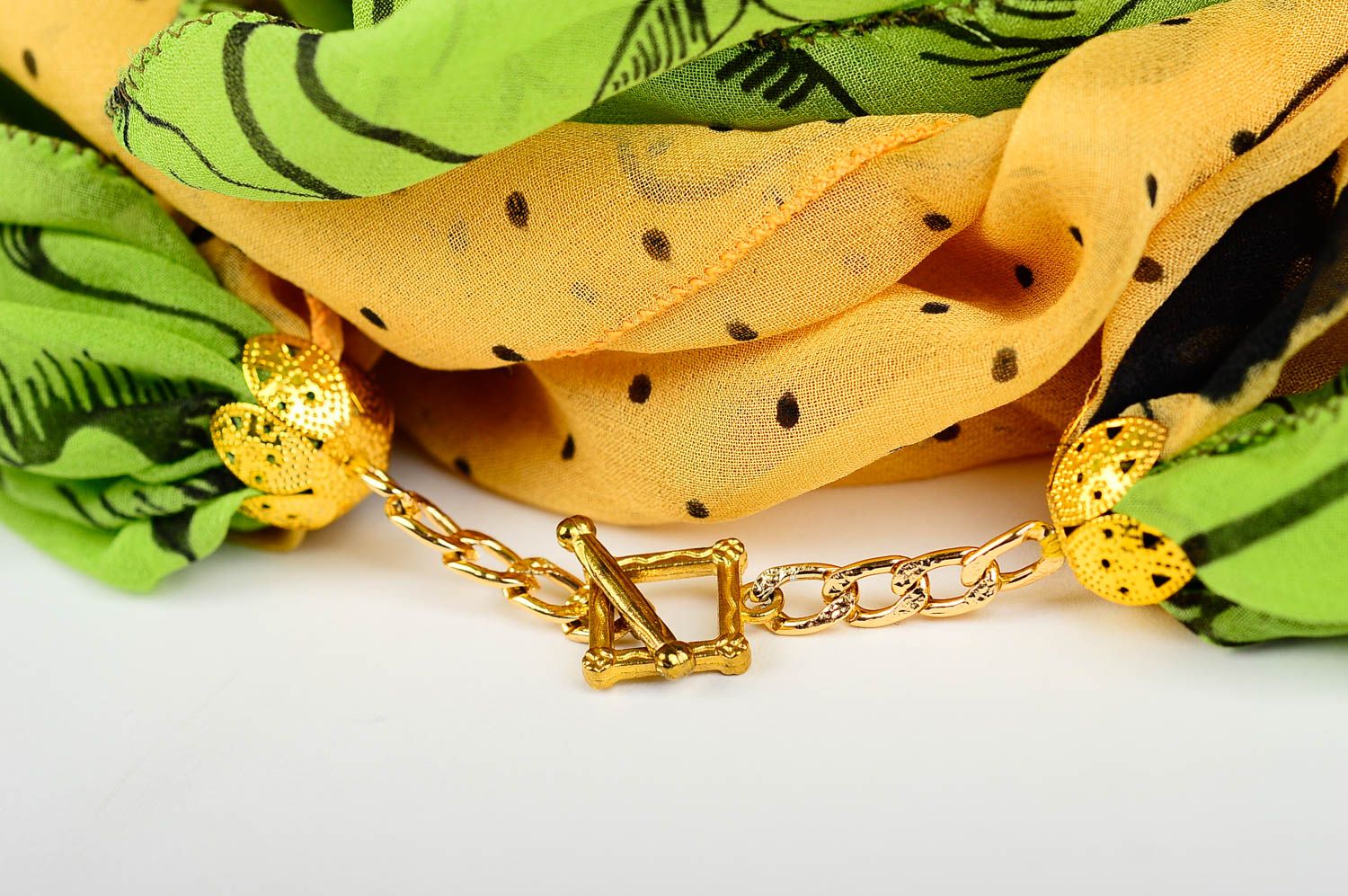 Écharpe femme Foulard mousseline de soie fait main vert-jaune Cadeau pour femme photo 4