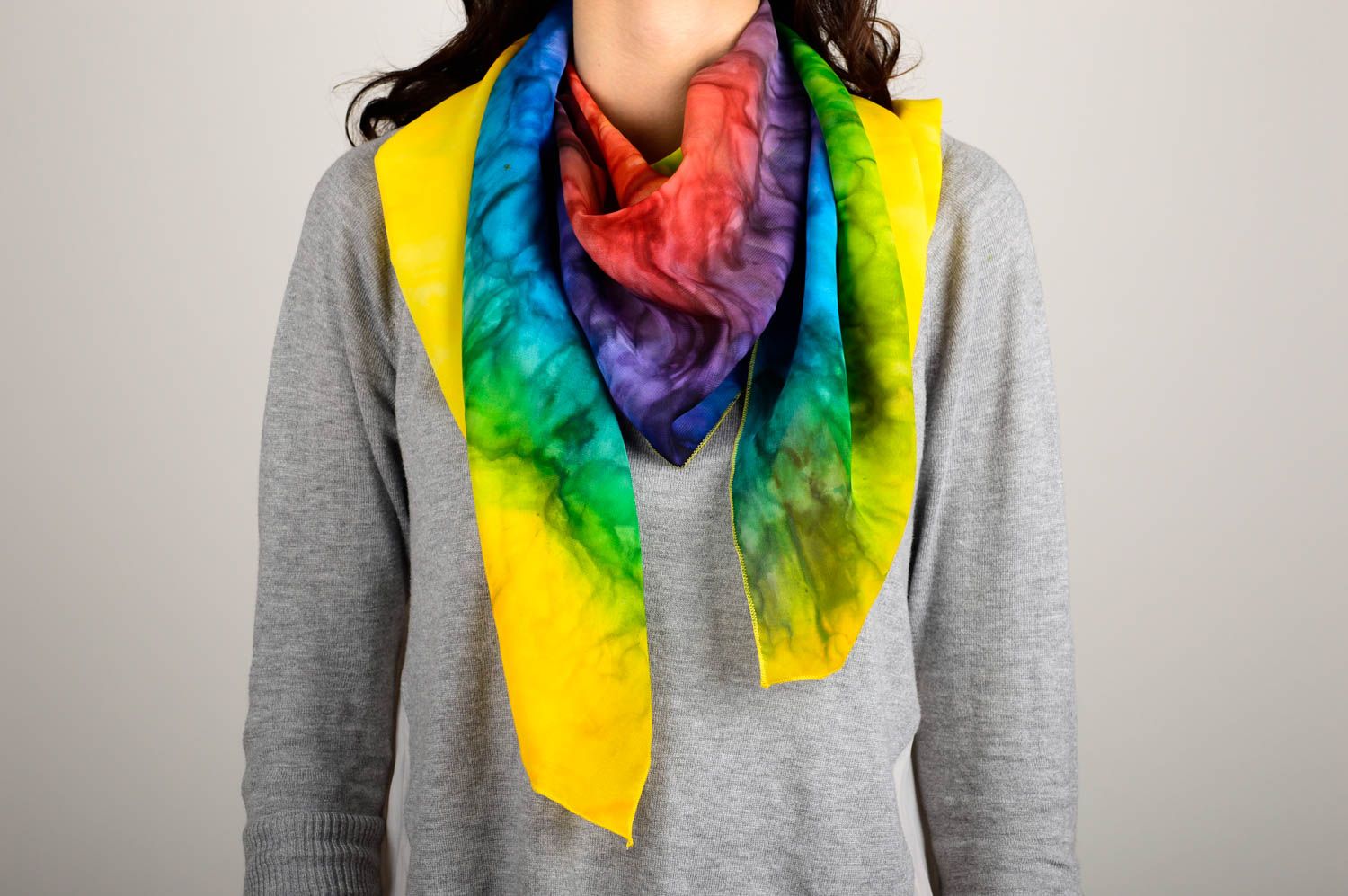 Foulard en mousseline de soie fait main peint multicolore Accessoire femme photo 1