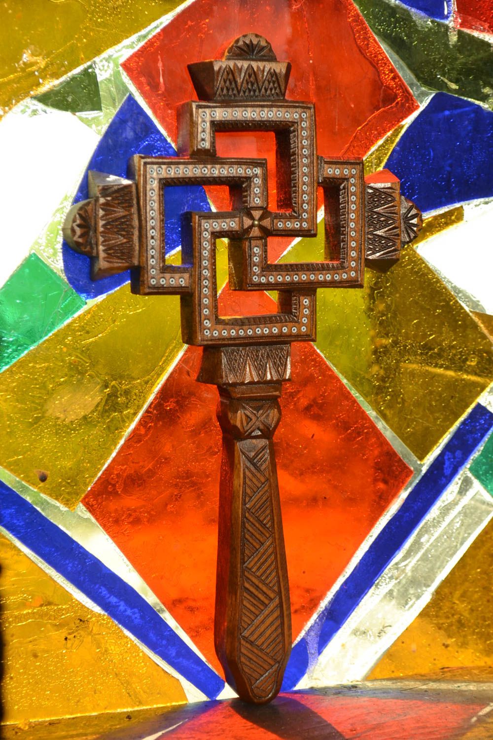 Крест ручной работы резной крест из дерева оберег для дома украшение на стену  фото 1