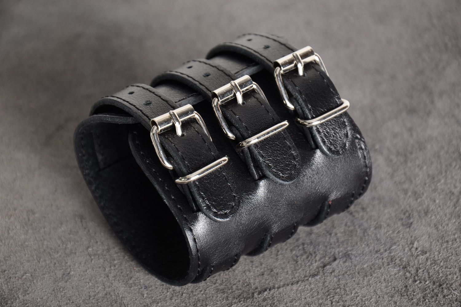 Wide handmade black genuine leather wrist bracelet with three buckles unisex photo 1
