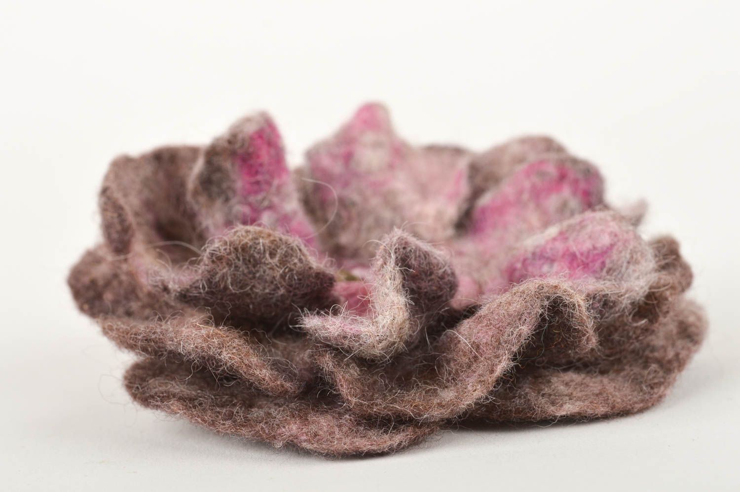 Broche Barrette fleur faite main en laine feutrée rose-marron Cadeau femme photo 3