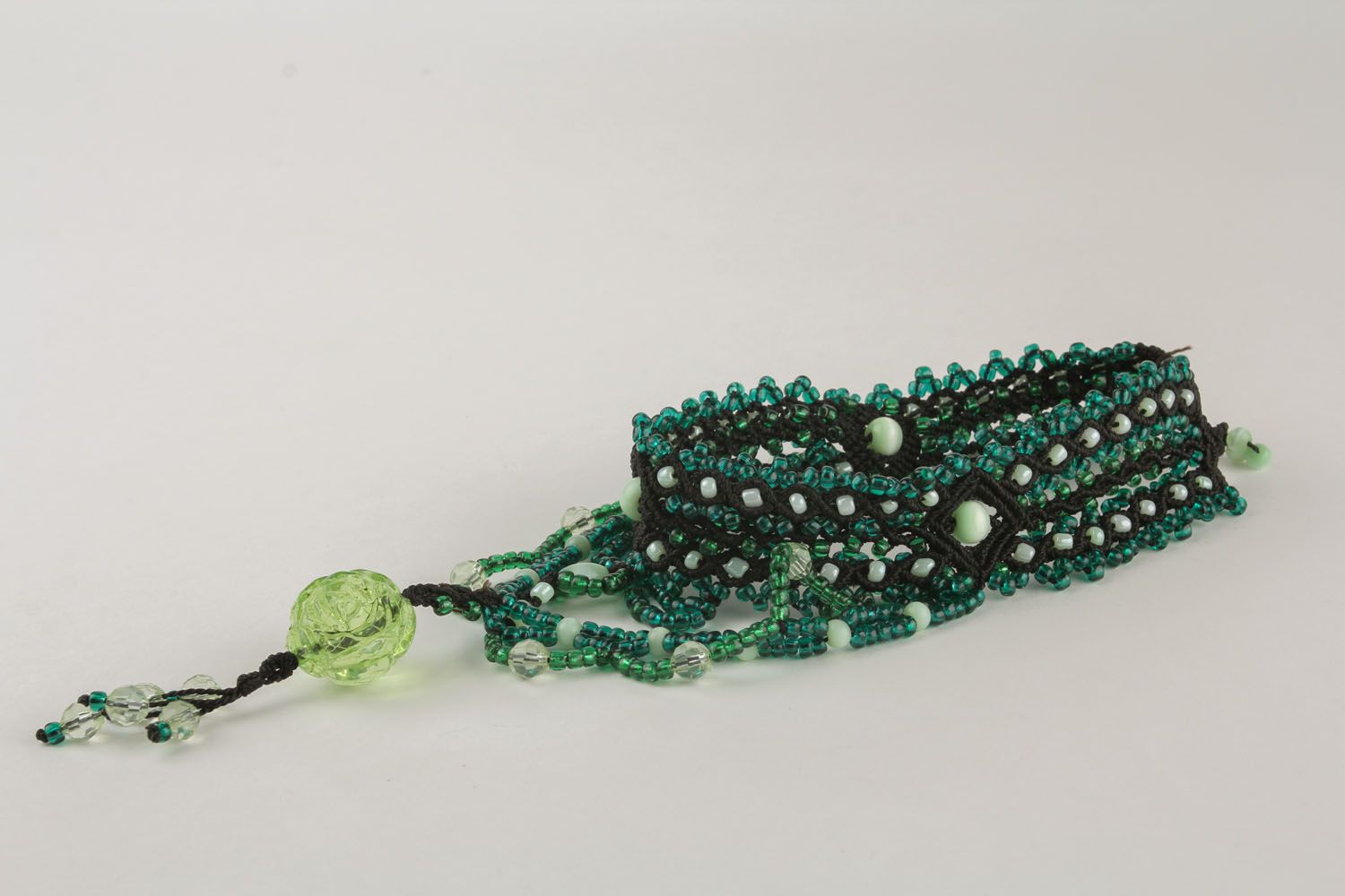 Green woven necklace photo 3