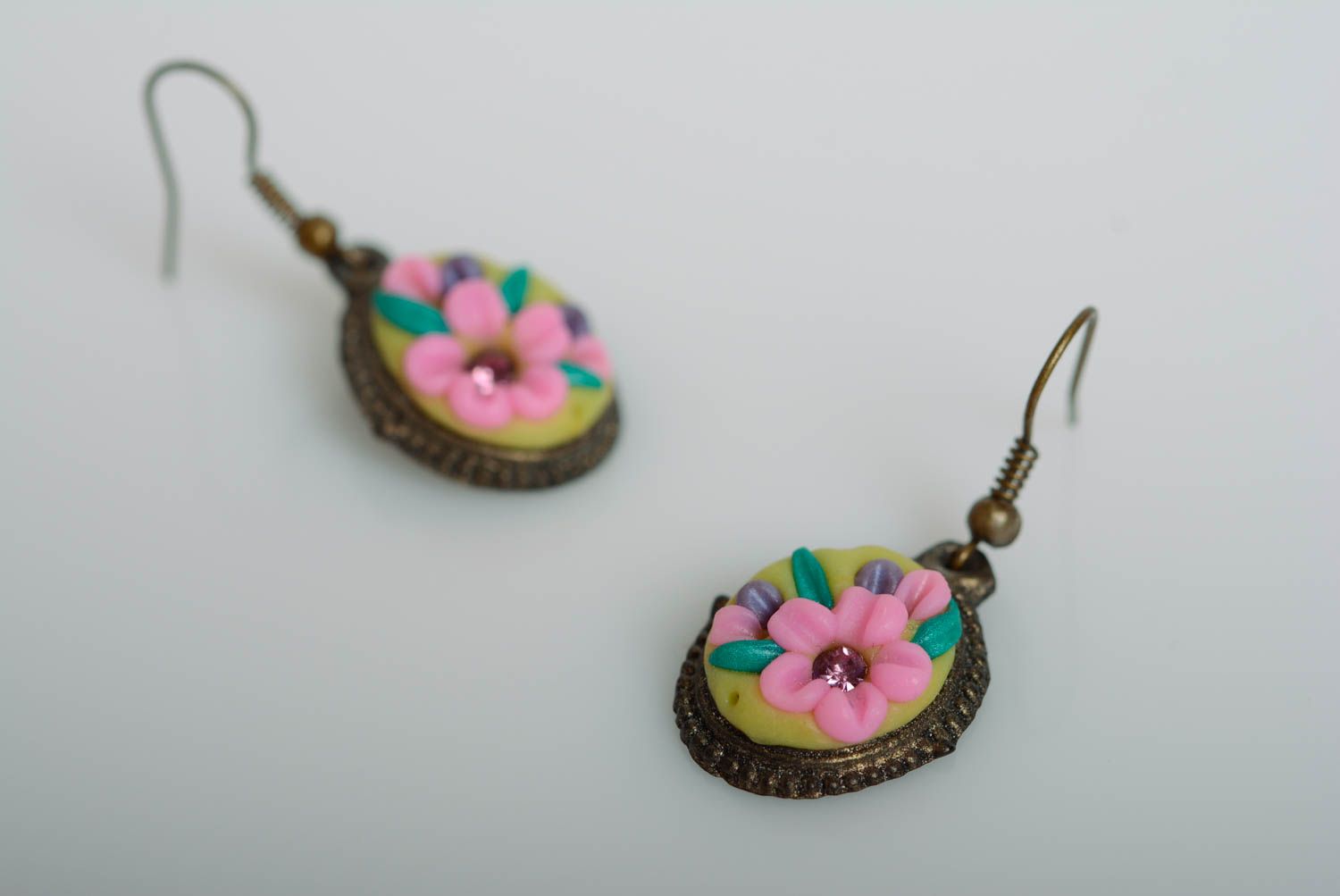 Handmade polymer clay earrings modeled in vintage style beautiful jewelry photo 4