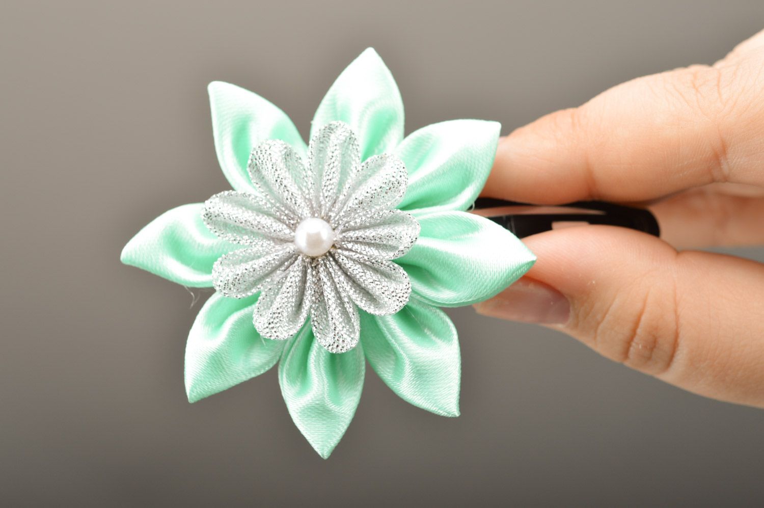 Set of handmade hair clips with fabric snowflakes of mint color 2 items photo 3